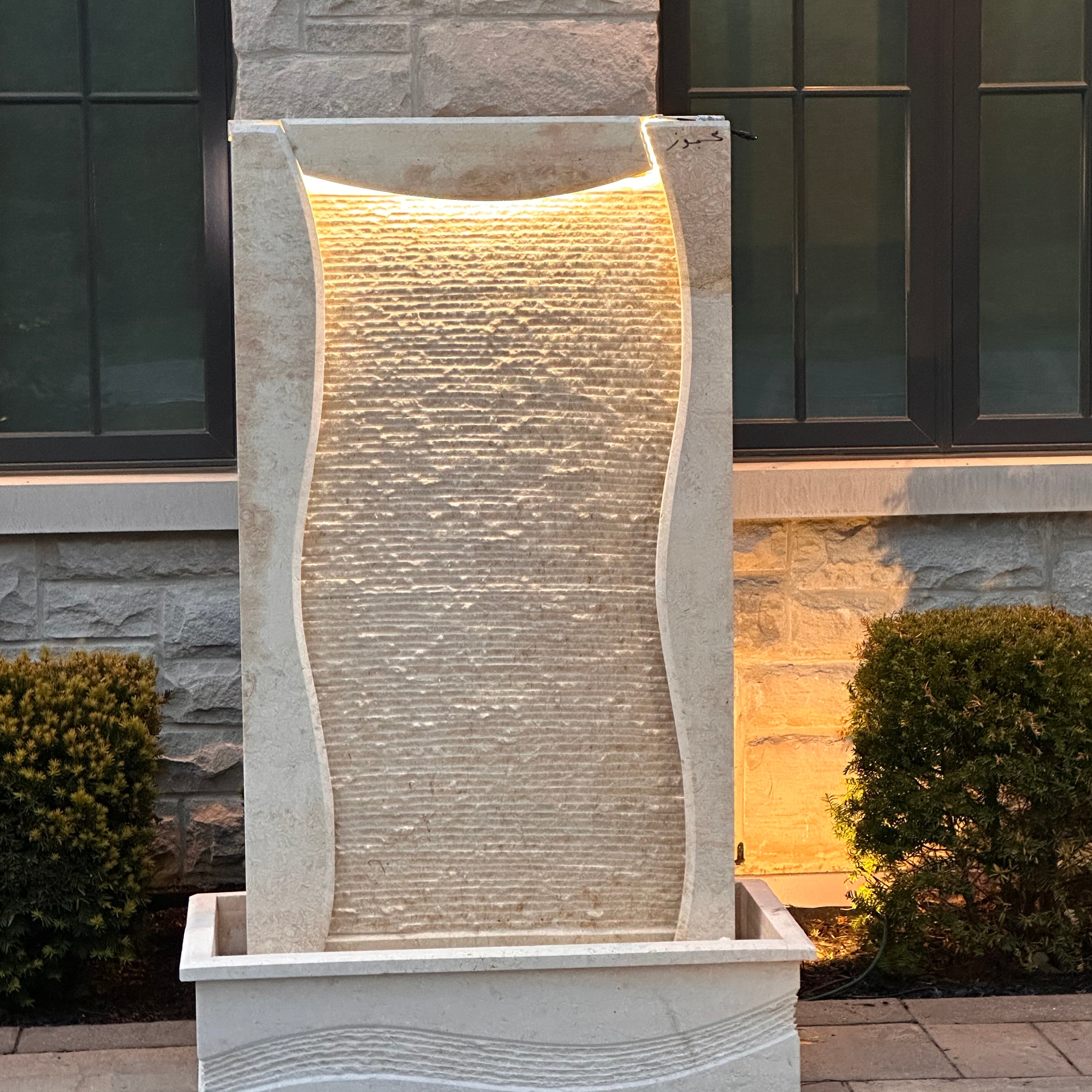 White Rose Water Fountain Marble and Granite.